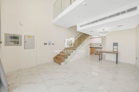 Shtëpi në qytet në Rukan, Dubai, Emiratet e Bashkuara Arabe 1 dhomë gjumi, 65 m2. № 665143 - Foto 1