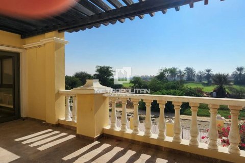 Vila di Al Hamra Village, Ras Al Khaimah, UEA 4 kamar tidur, 250 m2 nomor 665142 - foto 2