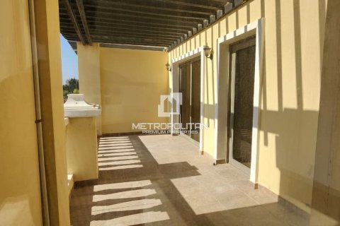 Vila di Al Hamra Village, Ras Al Khaimah, UEA 4 kamar tidur, 250 m2 nomor 665142 - foto 10