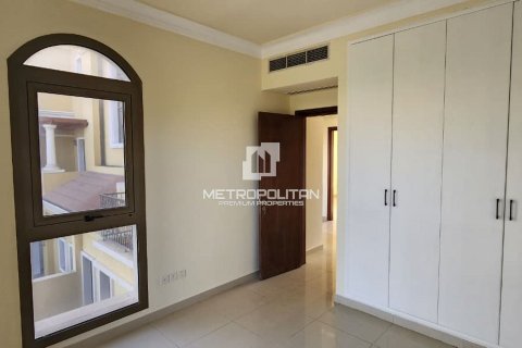 Vila di Al Hamra Village, Ras Al Khaimah, UEA 4 kamar tidur, 250 m2 nomor 665142 - foto 7