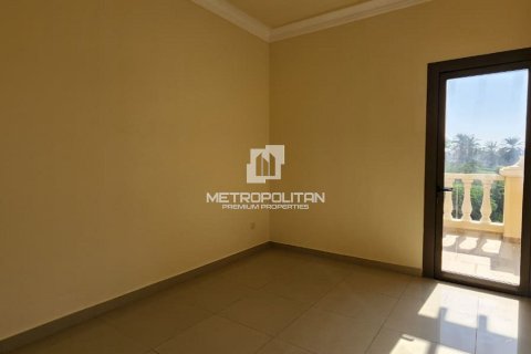 Vila di Al Hamra Village, Ras Al Khaimah, UEA 4 kamar tidur, 250 m2 nomor 665142 - foto 9