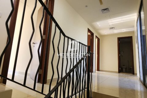 Vila di Al Hamra Village, Ras Al Khaimah, UEA 4 kamar tidur, 250 m2 nomor 665142 - foto 3