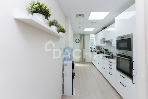 Apartment in Dubai Sports City, UAE 2 bedrooms, 136 sq.m. № 707172 - photo 17
