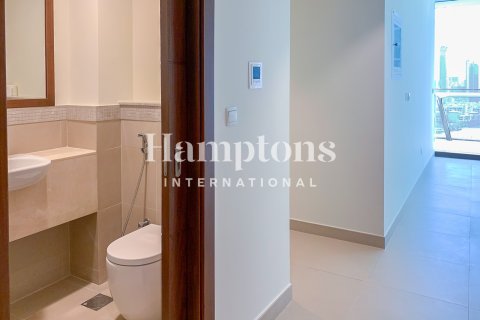 Зняти в оренду квартиру в Даунтаун Дубай (Даунтаун Бурдж Дубай), ОАЕ 3 спальні, 180.13891700м2, № 697543 - фото 2