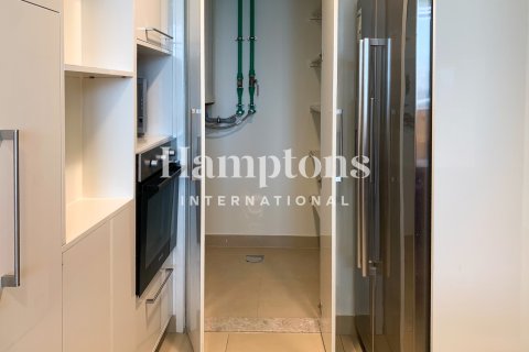 Зняти в оренду квартиру в Даунтаун Дубай (Даунтаун Бурдж Дубай), ОАЕ 3 спальні, 180.13891700м2, № 697543 - фото 15