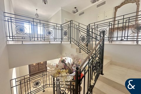 Villa sa Meadows, Dubai, UAE 6 silid-tulugan, 457 sq.m. № 671438 - larawan 8