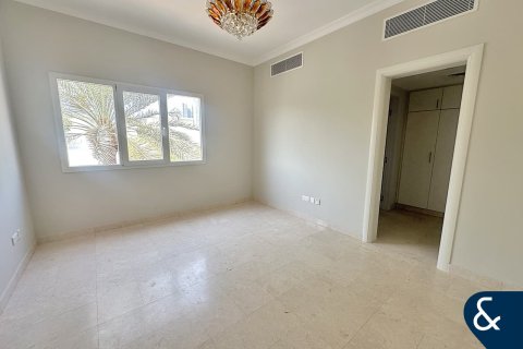 Villa sa Meadows, Dubai, UAE 6 silid-tulugan, 457 sq.m. № 671438 - larawan 17