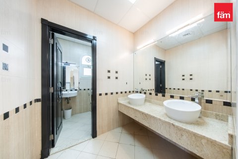 Al Barsha, Dubai, संयुक्त अरब अमीरात में विला, 4 बेडरूम, 937.8 वर्ग मीटर, संख्या 720326 - फ़ोटो 9