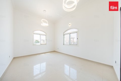 Al Barsha, Dubai, संयुक्त अरब अमीरात में विला, 4 बेडरूम, 937.8 वर्ग मीटर, संख्या 720326 - फ़ोटो 15