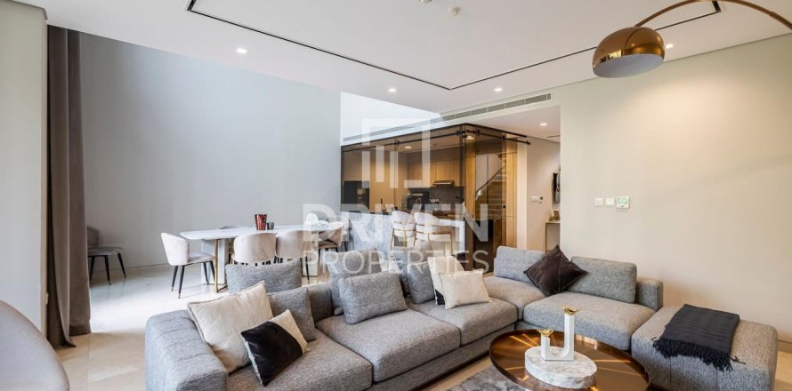 ویلا در Jumeirah، Dubai ، امارات متحده عربی 3 خوابه ، 258 متر مربع.  شماره 653331