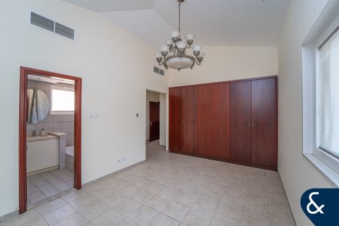 Huvila Dubai Investment Park, Arabiemiraatit 5 makuuhuonetta, 577 m2 № 685256 - kuva 20