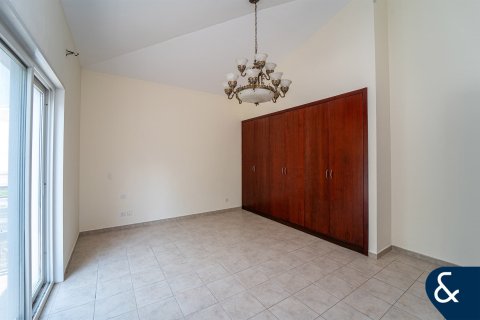 Huvila Dubai Investment Park, Arabiemiraatit 5 makuuhuonetta, 577 m2 № 685256 - kuva 18