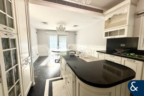 تاون هاوس للإيجار في Meadows، دبي، الإمارات العربية المتحدة 5 غرفة نوم ، 343 متر مربع ، رقم 685255 - صورة 10