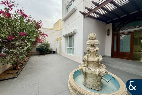 تاون هاوس للإيجار في Meadows، دبي، الإمارات العربية المتحدة 5 غرفة نوم ، 343 متر مربع ، رقم 685255 - صورة 5