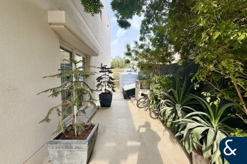 تاون هاوس للإيجار في Meadows، دبي، الإمارات العربية المتحدة 5 غرفة نوم ، 343 متر مربع ، رقم 685255 - صورة 14