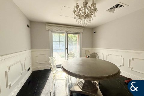 تاون هاوس للإيجار في Meadows، دبي، الإمارات العربية المتحدة 5 غرفة نوم ، 343 متر مربع ، رقم 685255 - صورة 11