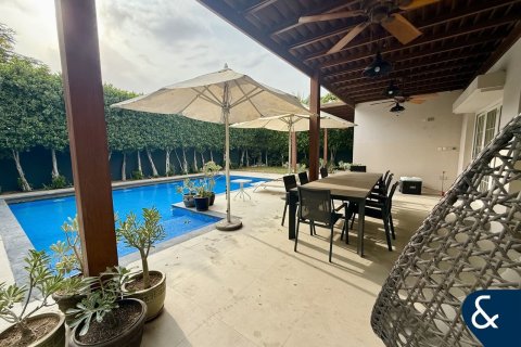 تاون هاوس للإيجار في Meadows، دبي، الإمارات العربية المتحدة 5 غرفة نوم ، 343 متر مربع ، رقم 685255 - صورة 13