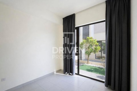 Villa à louer à Dubai South (Dubai World Central), Dubai, EAU 4 chambres, 217.49 m2 № 768577 - photo 4