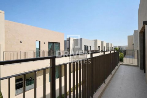 Villa à louer à Dubai South (Dubai World Central), Dubai, EAU 4 chambres, 217.49 m2 № 768577 - photo 23