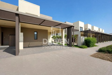 Villa à louer à Dubai South (Dubai World Central), Dubai, EAU 4 chambres, 217.49 m2 № 768577 - photo 28