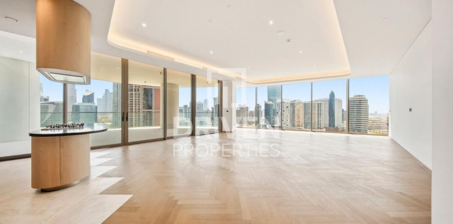 Huoneisto Business Bay, Dubai, Arabiemiraatit 3 makuuhuonetta, 313.27 m2 № 768575