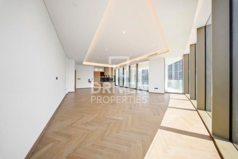 Huoneisto Business Bay, Dubai, Arabiemiraatit 3 makuuhuonetta, 313.27 m2 № 768575 - kuva 5