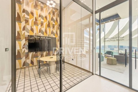 Huoneisto Business Bay, Dubai, Arabiemiraatit 3 makuuhuonetta, 313.27 m2 № 768575 - kuva 28