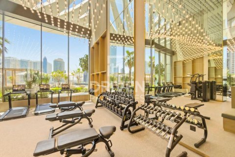 Huoneisto Business Bay, Dubai, Arabiemiraatit 3 makuuhuonetta, 313.27 m2 № 768575 - kuva 22