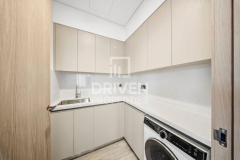 Huoneisto Business Bay, Dubai, Arabiemiraatit 3 makuuhuonetta, 313.27 m2 № 768575 - kuva 19
