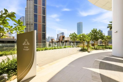 Huoneisto Business Bay, Dubai, Arabiemiraatit 3 makuuhuonetta, 313.27 m2 № 768575 - kuva 25