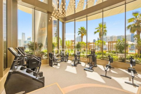 Huoneisto Business Bay, Dubai, Arabiemiraatit 3 makuuhuonetta, 313.27 m2 № 768575 - kuva 23