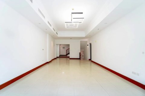 Müüa korter asukohaga Palm Jumeirah, Dubai, AÜE: 3 magamistoaga, 344 m² Nr 766096 - pilt 2