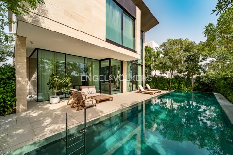 Vila v Jumeirah Islands, Dubai, SAE 4 spálne, 557 m2 č. 696064