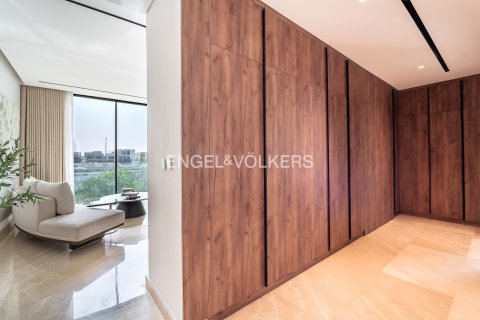 Vila v Jumeirah Islands, Dubai, SAE 4 spálne, 557 m2 č. 696064 - Fotografia 11