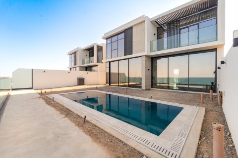 Willa w Ras Al Khaimah, ZEA 6 sypialnie, 710 mkw. nr 696068