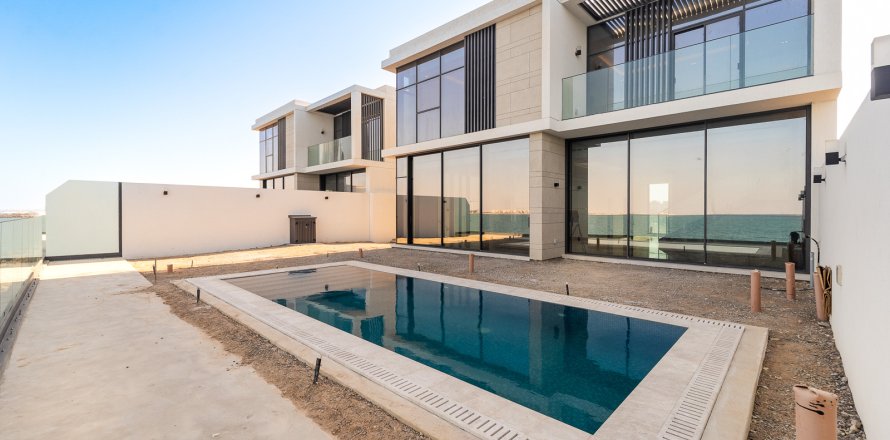 Villa in Ras Al Khaimah, VAE: 6 Schlafzimmer, 710 m2 Nr. 696068