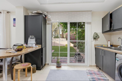 Купить виллу в Дубай, ОАЭ 2 спальни, 165м2, № 696067 - фото 6