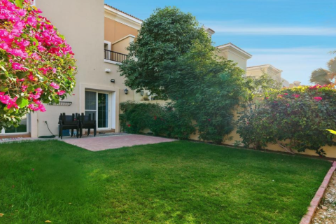 Купить виллу в Дубай, ОАЭ 2 спальни, 165м2, № 696067 - фото 2