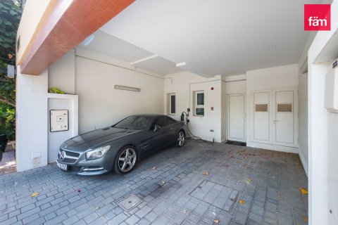 Villa te koop in Al Barsha, Dubai, VAE 4 slaapkamers, 352.6 vr.m., nr 711405 - foto 28