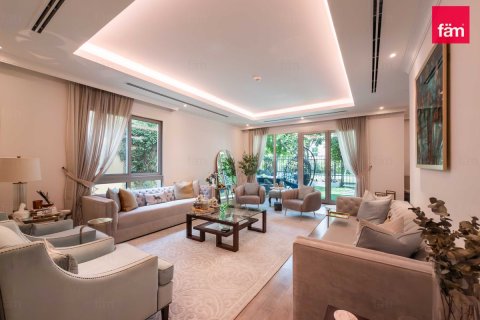 Villa te koop in Al Barsha, Dubai, VAE 4 slaapkamers, 352.6 vr.m., nr 711405 - foto 6