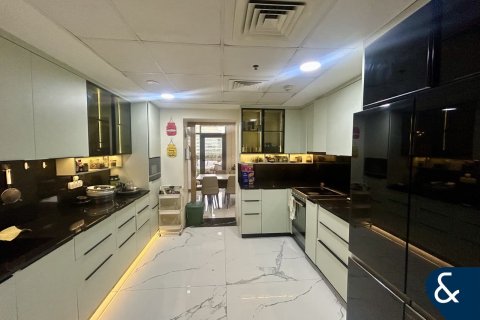 Müüa korter asukohaga Jumeirah Lake Towers, Dubai, AÜE: 3 magamistoaga, 293 m² Nr 684863 - pilt 4