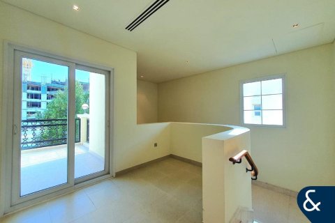 Vilë në Jumeirah Village Circle, Dubai, Emiratet e Bashkuara Arabe 2 dhoma gjumi, 725 m2. № 684859 - Foto 9