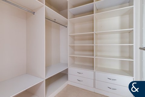 شقة للإيجار في وسط مدينة دبي، دبي، الإمارات العربية المتحدة 3 غرفة نوم ، 193 متر مربع ، رقم 668110 - صورة 12