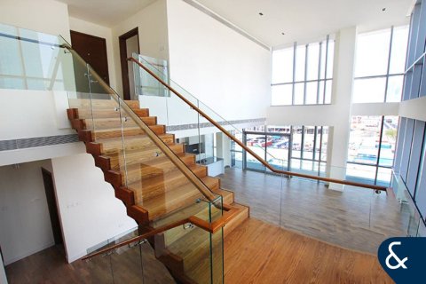 Apartment in City Walk, Dubai, UAE 4 bedrooms, 324 sq.m. № 668058 - photo 3