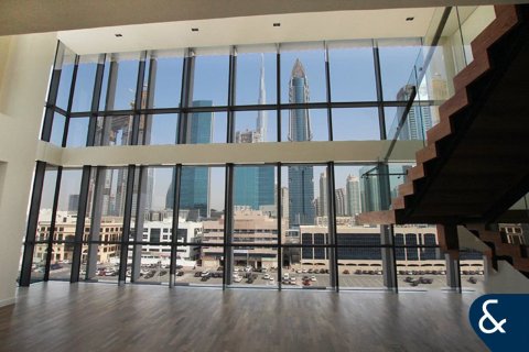 Apartment in City Walk, Dubai, UAE 4 bedrooms, 324 sq.m. № 668058 - photo 2