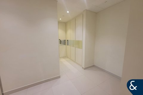 Apartemen di Downtown Dubai (Downtown Burj Dubai), UEA 3 kamar tidur, 200 m2 nomor 668113 - foto 10
