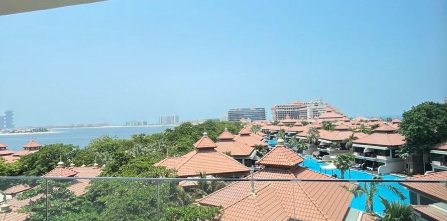 דירה ב Palm Jumeirah, Dubai, איחוד האמירויות 2 חדרי שינה, 140.5 מ"ר מספר 246024