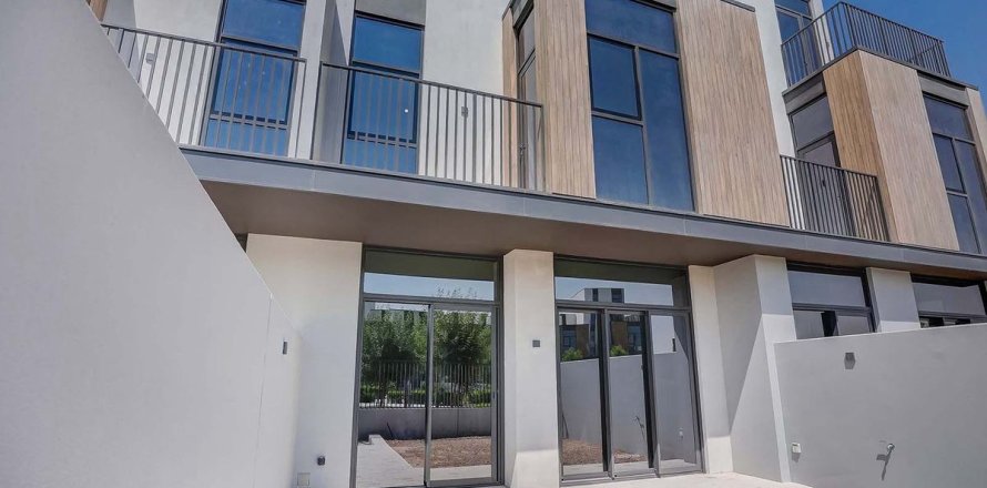 Villa em Dubai, EAU 3 quartos, 183.5 m2 № 652296