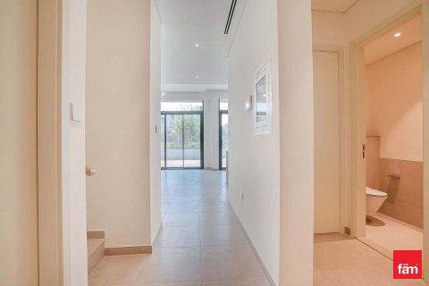 Villa para arrendamento em Dubai, EAU 3 quartos, 183.5 m2 № 652296 - foto 16