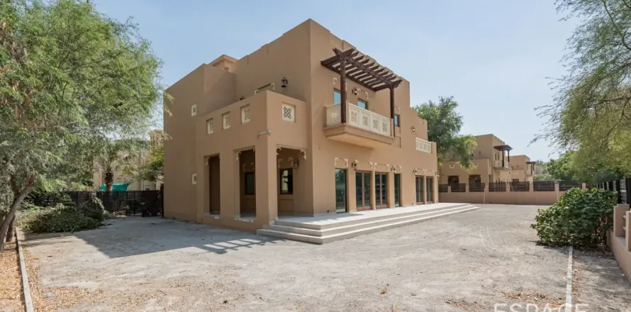 Vila u gradu Al Furjan, Dubai, UAE 6 spavaće sobe, 637 m2 Br. 737833